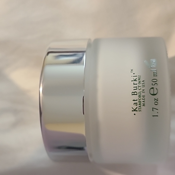 Kat Burki vitamin c intensive face cream - Picture 3 of 3